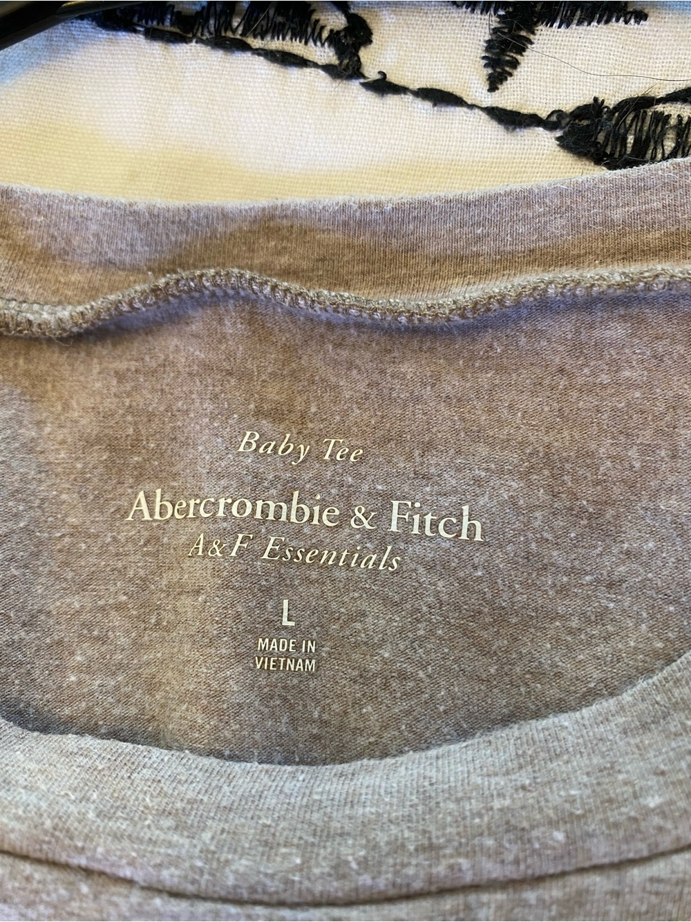 Abercrombie & Fitch Women's Baby Doll Taupe Short Sleeve Crew Tee - Picture 2 of 4